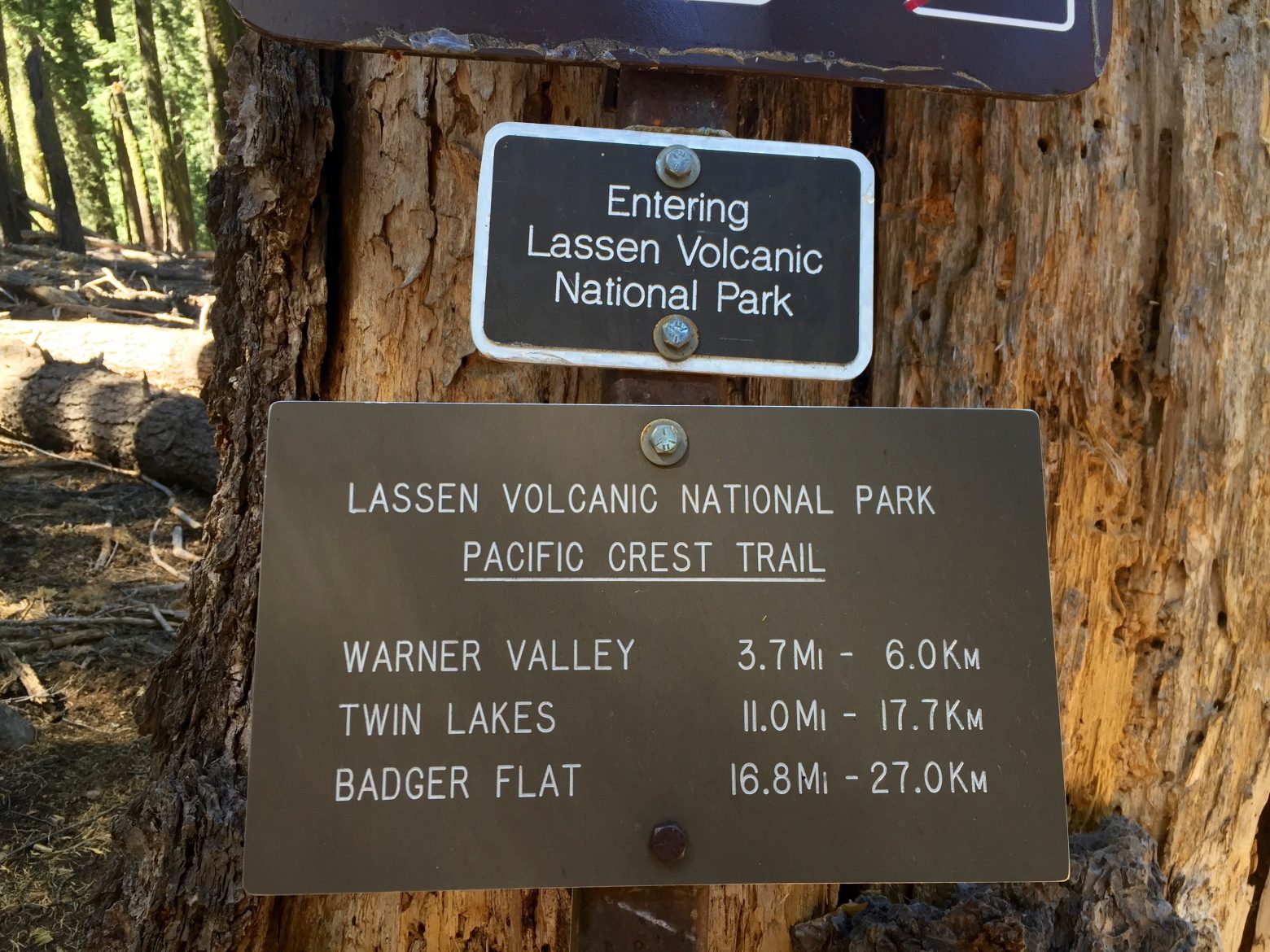 Sign marking boundary of Lassen Volcanic National Park