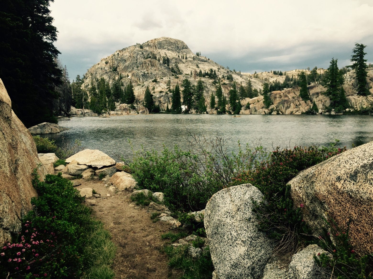 Sierra lake perfection